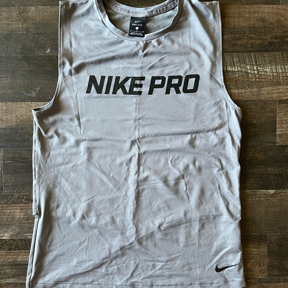 Nike | Women's Pro Intertwist Muscle Tank
